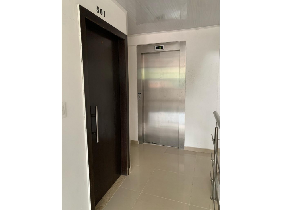 Se vende lindo apartamento en Dosquebradas en la Av Simón Bolivar — foto 2