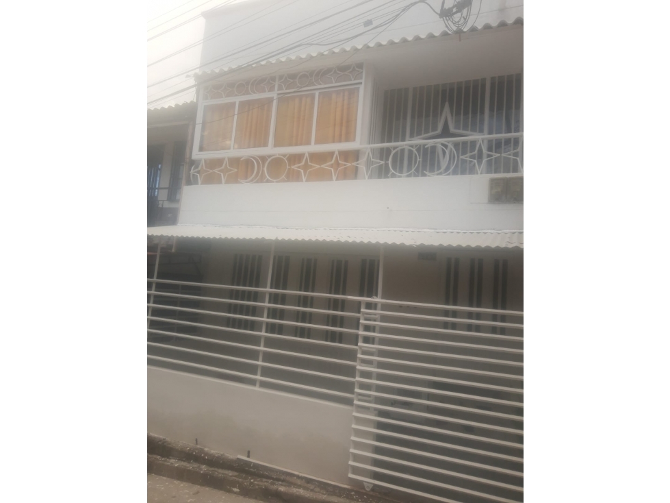 SE VENDE CASA CON VIVIENDAS INDEPENDIENTES LA DIVISA, CUBA — foto 2