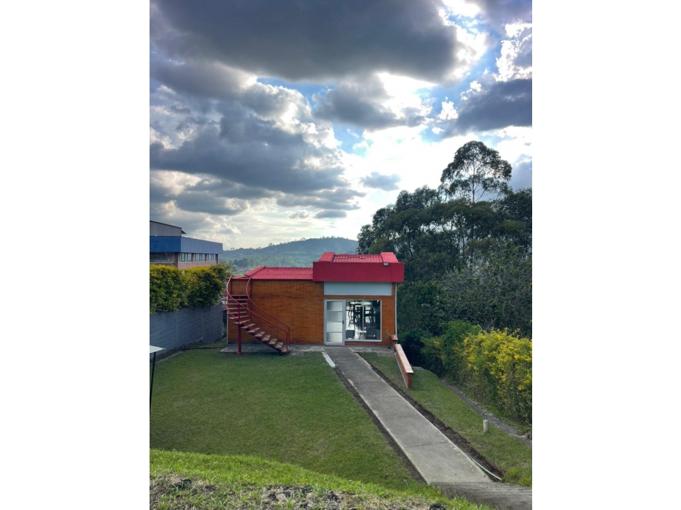 SE VENDE CASA CAMPESTRE EN SANTA ROSA CERCA AL MIRADOR DEL CAFE — foto 2