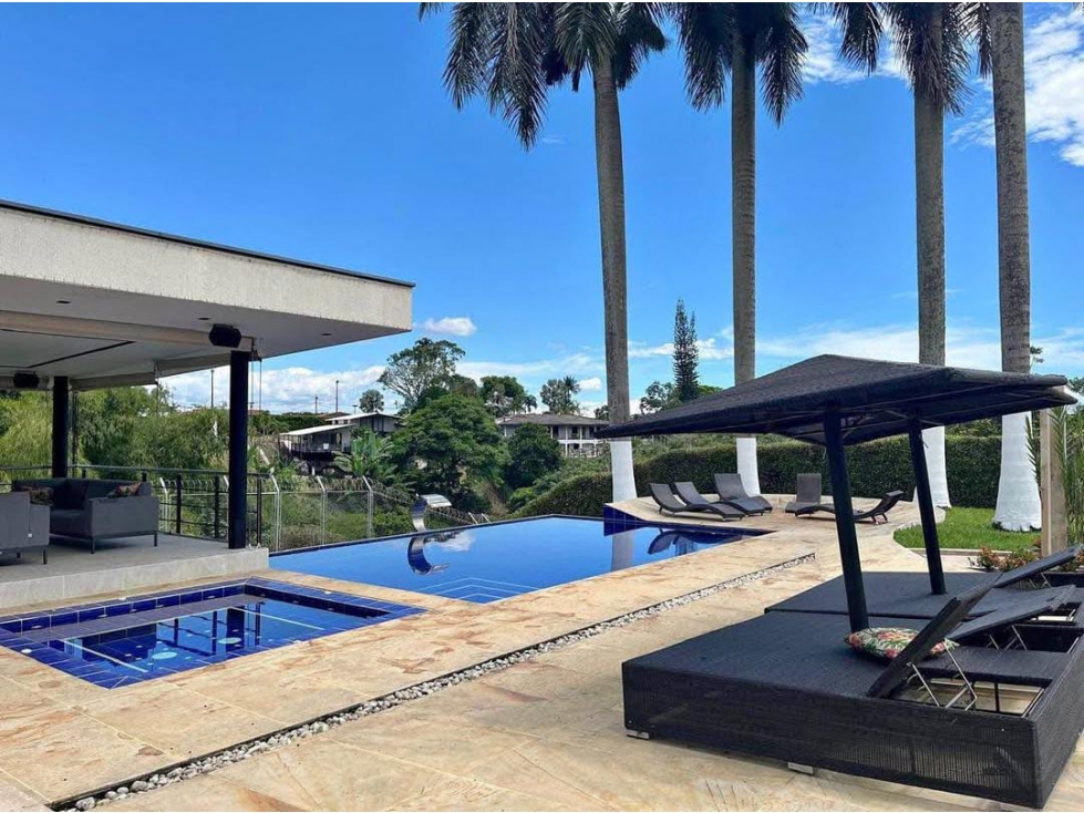 Se Vende Casa Campestre de Lujo en Combia Pereira — foto 2