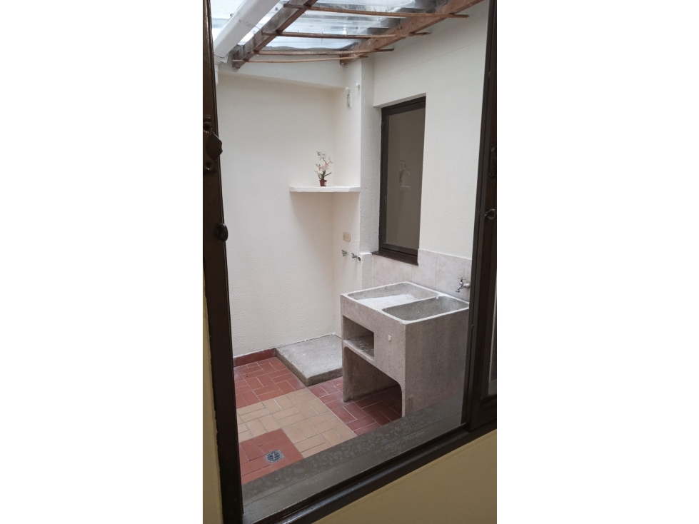 SE VENDE APARTAMENTO CON LOCAL PROPIEDAD HORIZONTAL CENTRO PEREIRA — foto 2