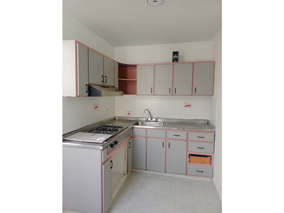 SE VENDE APARTAMENTO EN CENTENARIO SIN ASCENSOR — foto 2
