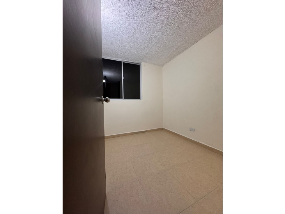 SE VENDE HERMOSO APARTAMENTO CONJUNTO CERRADO DOSQUEBRADAS — foto 2