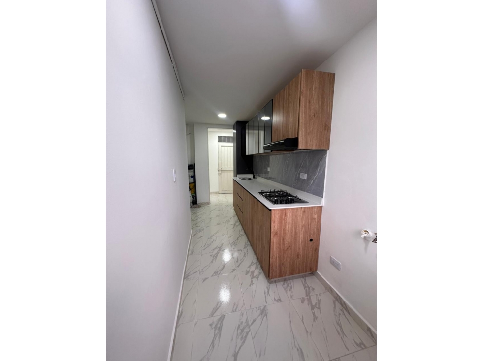 SE VENDE AMPLIO Y REMODELADO APARTAMENTO AVENIDA SUR PEREIRA — foto 2