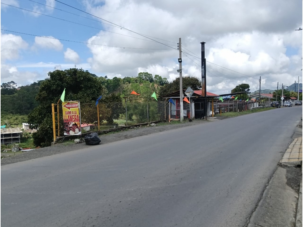 Se vende espectacular lote por el Crucero de Comba — foto 3