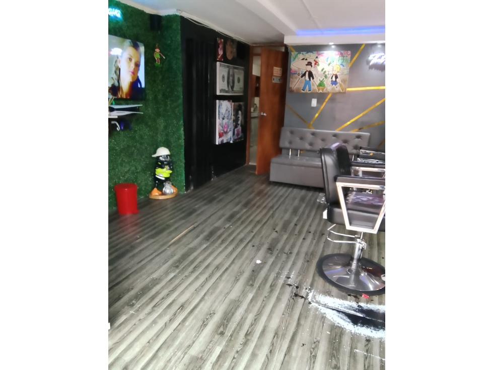 SE VENDE HERMOSA CASA DE 3 NIVELES INDEPENDIENTE PARQUE INDUSTRIAL