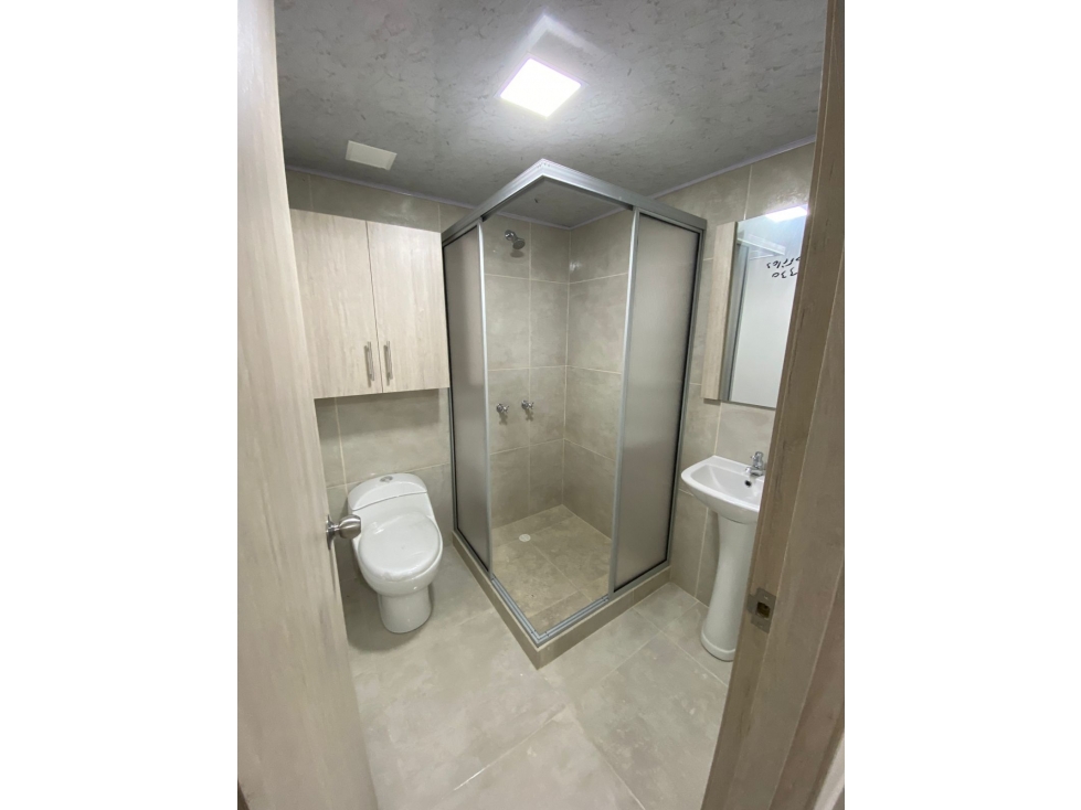SE VENDE HERMOSO APARTAMENTO PROPIEDAD HORIZONTAL PISO 3 PEREIRA — foto 2