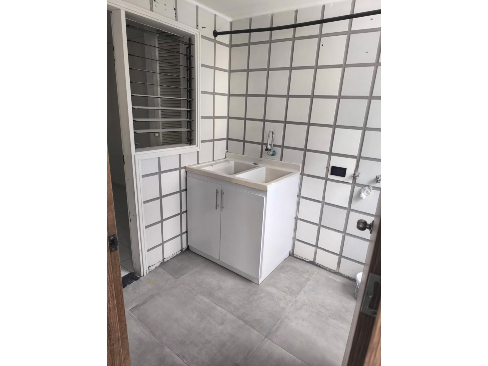 SE VENDE ESPECTACULAR APARTAMENTO EN ALAMOS PEREIRA — foto 2