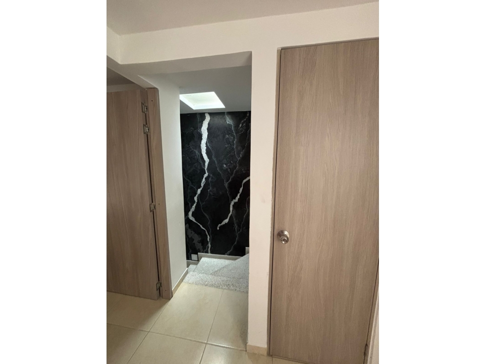 SE VENDE HERMOSA CASA DUPLEX CONJUNTO CERRADO LA FLORESTA DOSQUEBRADAS — foto 2