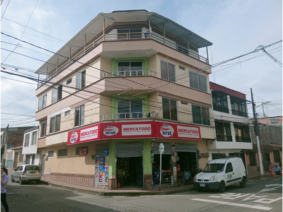 SE VENDE EDIFICIO EN LOS NARANJOS AREA 500 M2 — foto 2