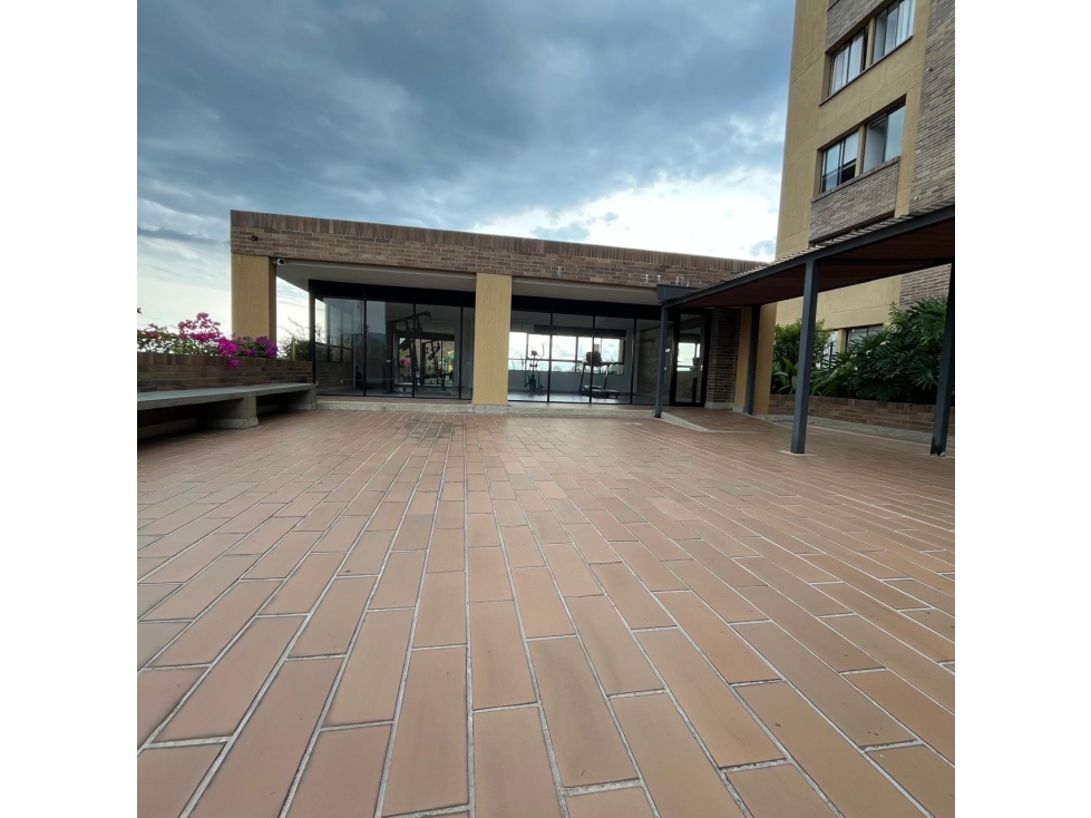 ¡SE VENDE ESPECTACULAR APARTAMENTO EN LA AV SUR! — foto 3