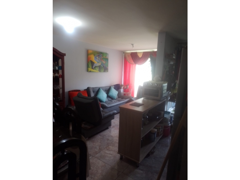 SE VENDE HERMOSO APARTAMENTO EN CONJUNTO CERRADO DOSQUEBRADAS — foto 2
