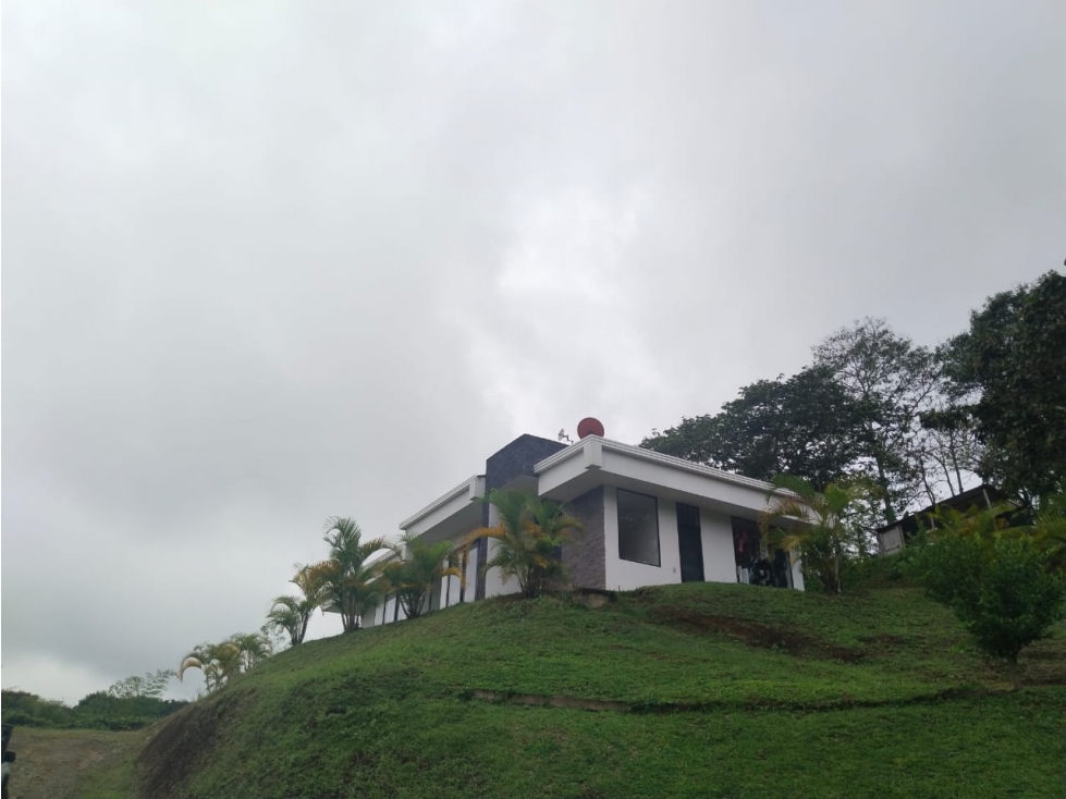 SE VENDE HERMOSA CASA CAMPESTRE CONJUNTO CERRADO SECTOR VIA ARMENIA — foto 2