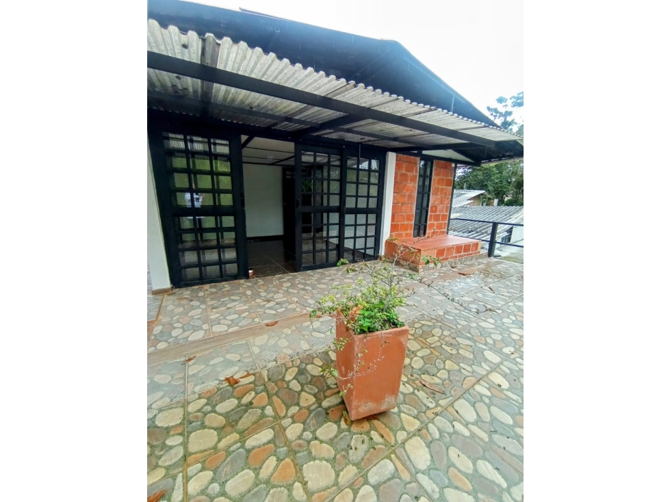 Se vende hermosa casa de campo por la florida via la bananera — foto 2