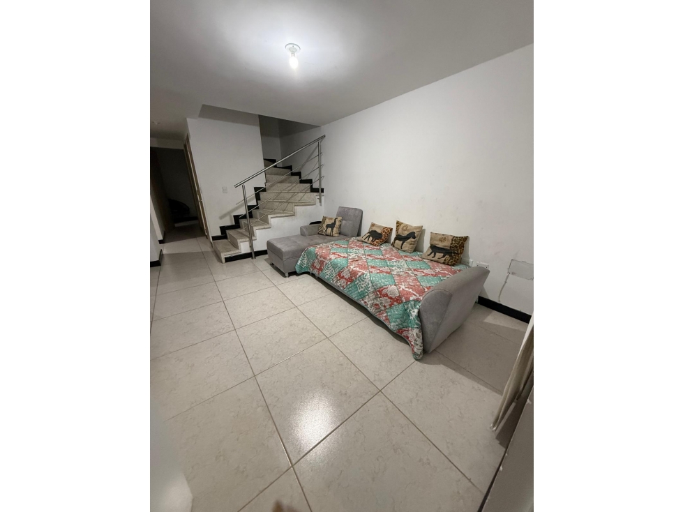 SE VENDE CASA EN CONJUNTO CERRADO EN GALICIA — foto 3