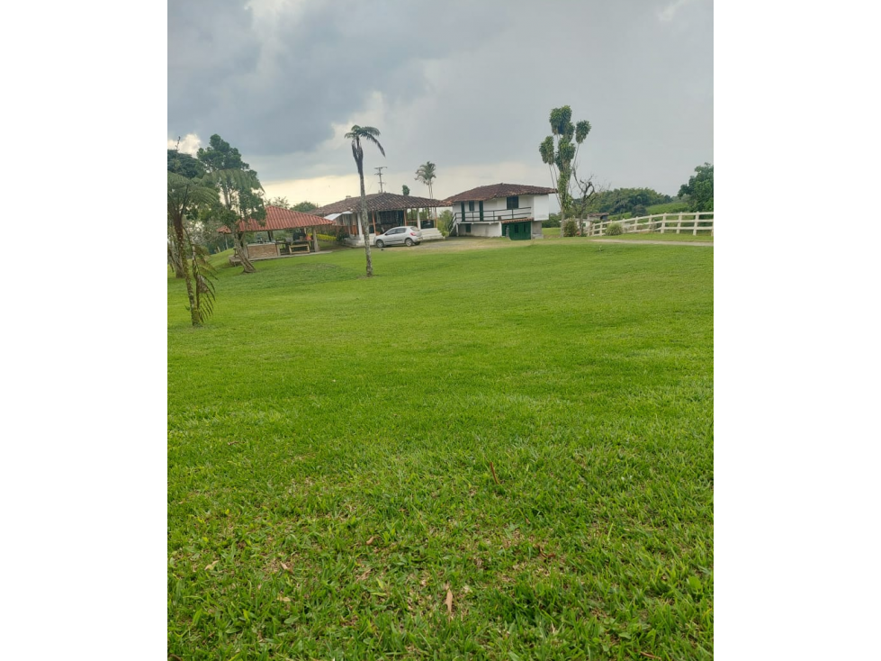 SE VEND LOTE EN CUBA PARA URBANIZAR AREA 42.000 M2 - 2