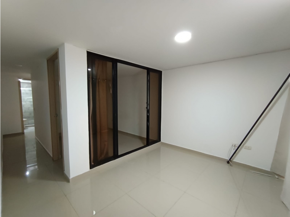 SE ARRIENDA APARTAESTUDIO EN EL CENTRO — foto 3