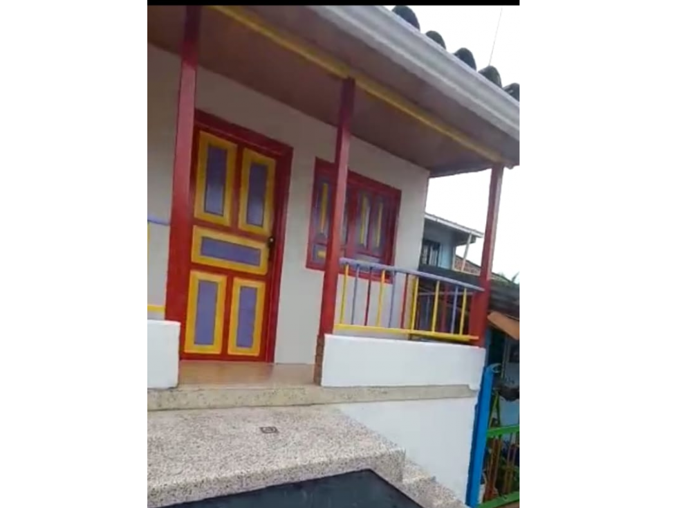 SE VENDE CASA CAMPESTRE EN FILANDIA