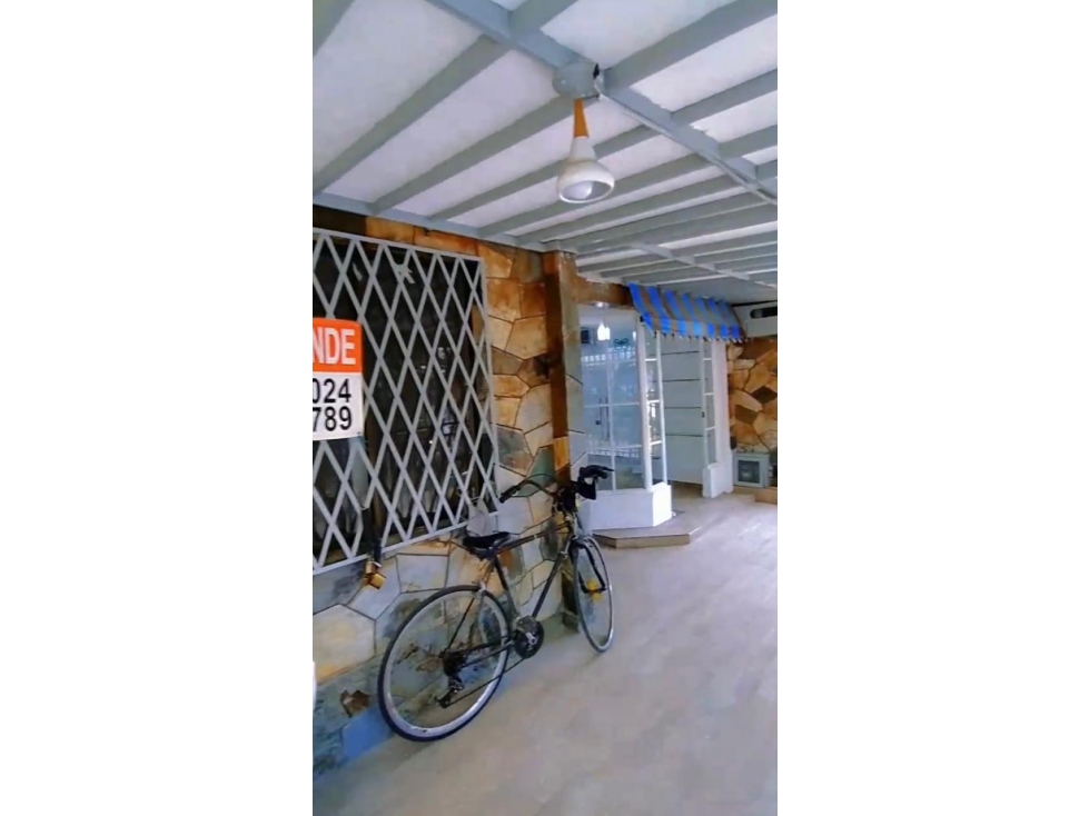 SE VENDE O PERMUTA CASA CON LOCAL EN CALI — foto 3