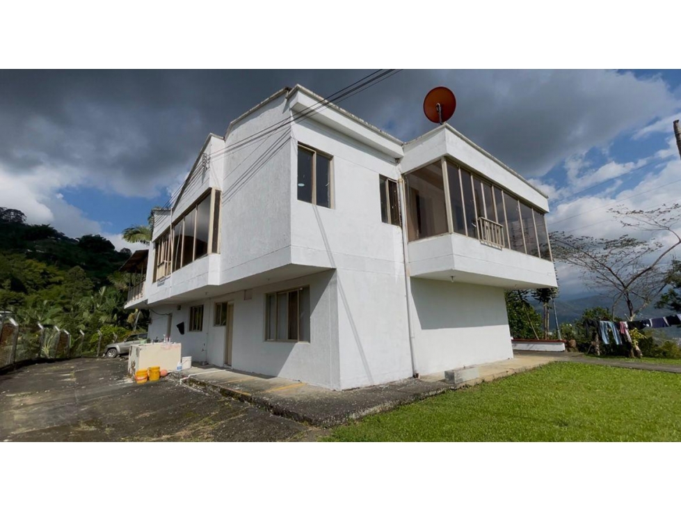 SE VENDE CASA CAMPESTRE EN LA VEREDA SANTA ALTA DOSQUEBRADAS