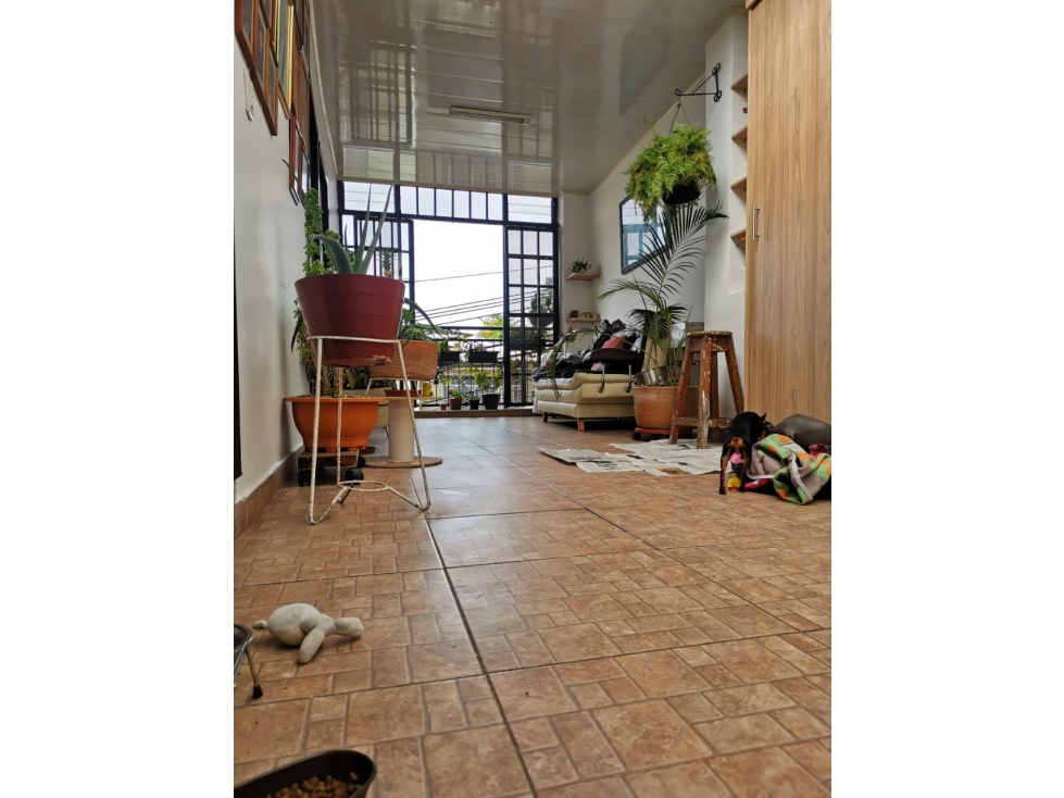 Se vende casa de dos viviendas independientes en santa rosa - 1
