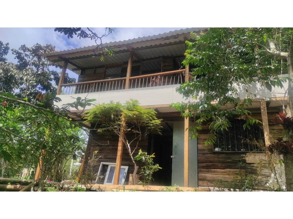 SE VENDE O PERMUTA 4 CABAÑAS CERCA A CONDINA PAISAJE QUE ENAMORA