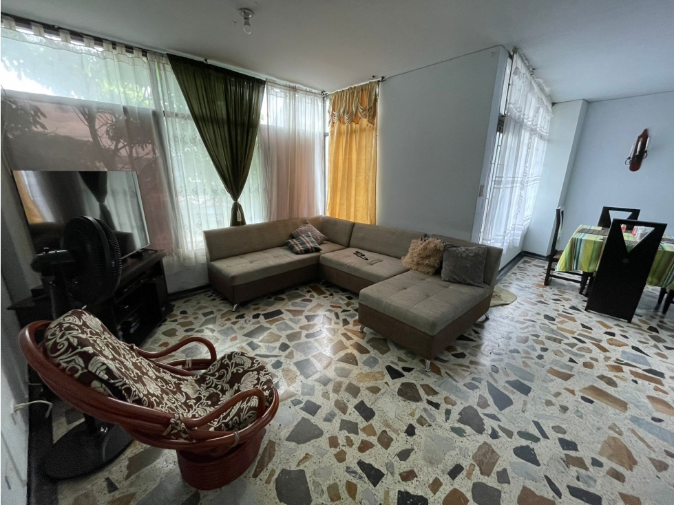 Venta edificio cinco pisos en Av. 30 de agosto zona alta valorización — foto 4