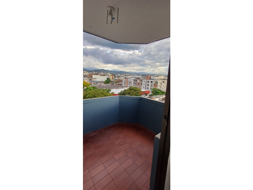 Se vende apartamento en Pereira centro con ascensor y parqueadero — foto 5