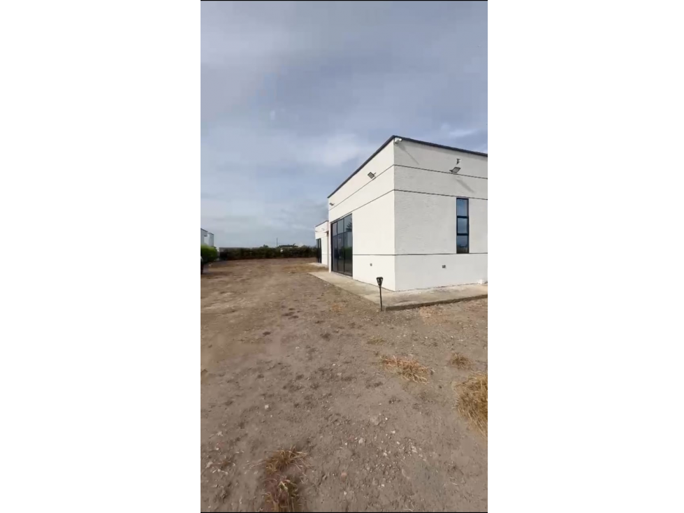 SE VENDE CASA CAMPESTRE ENTRE ALCALA Y CARTAGO EN CONDOMINIO