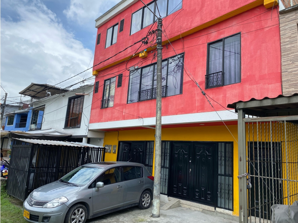 Se vende casa con 8 unidades de vivienda independientes en Pereira — foto 2