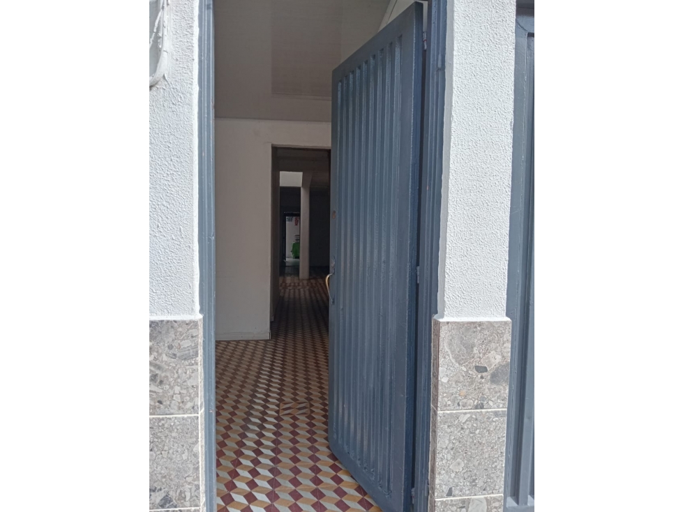 SE VENDE CASA DUPLEX EN EL CENTRO !!!!