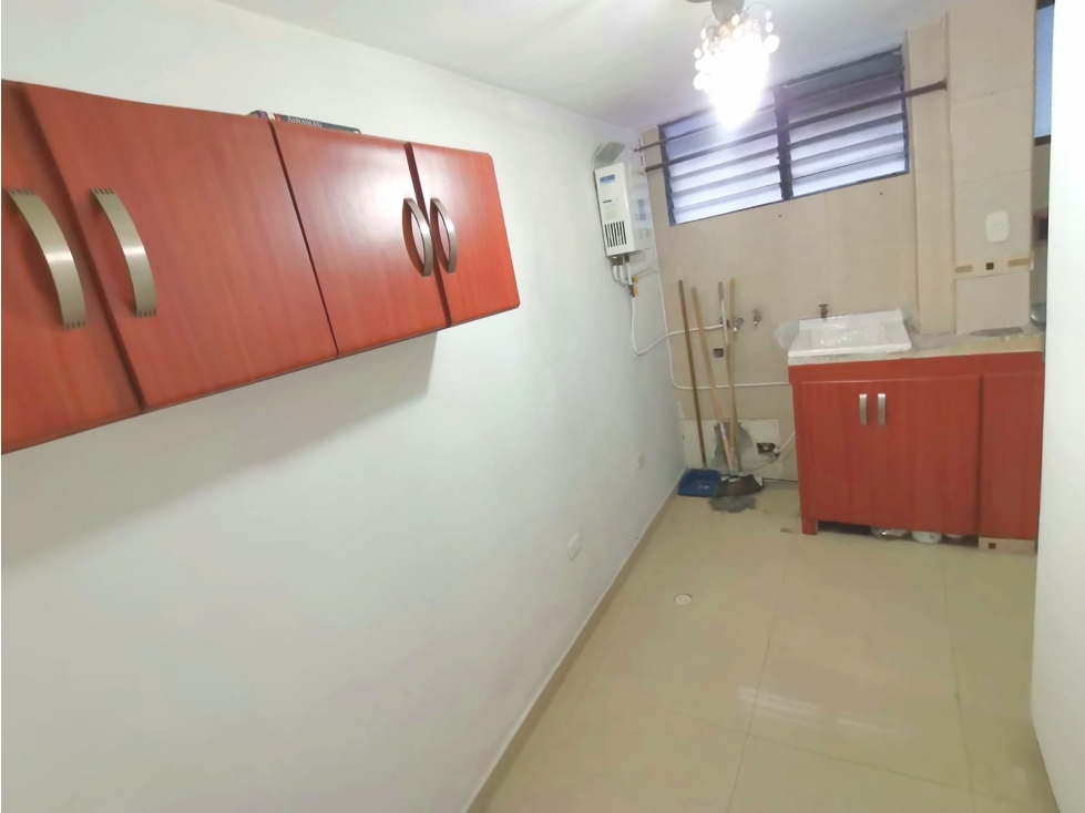 SE VENDE APARTAMENTO A UNA CUADRA DE LA UNIVERSIDAD!! — foto 6