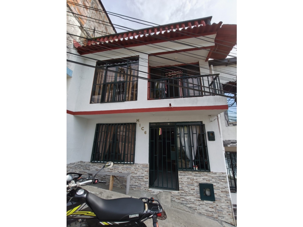 SE VENDE HERMOSA CASA DUPLEX EN DOSQUEBRADAS CAMPESTRE B