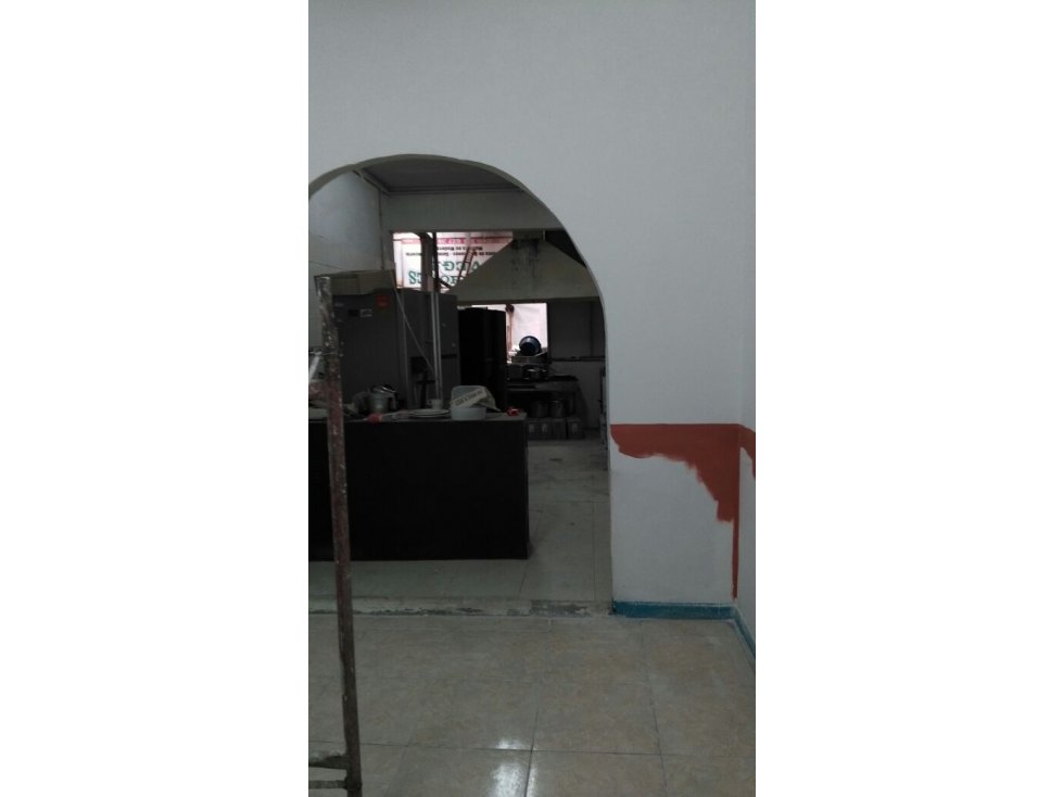 Se vende casa en el Centro con locales en Pereira — foto 2
