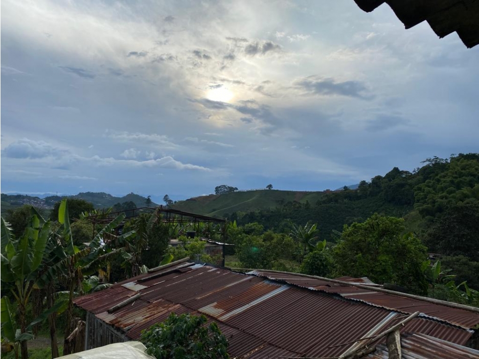 SE VENDE CASA CAMPESTRE CERCA A LA FLORIDA — foto 2
