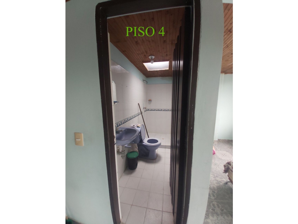 SE VENDE CASA ESQUINERA DE 4 PISOS INDEPENDIENTES FRAILES — foto 3
