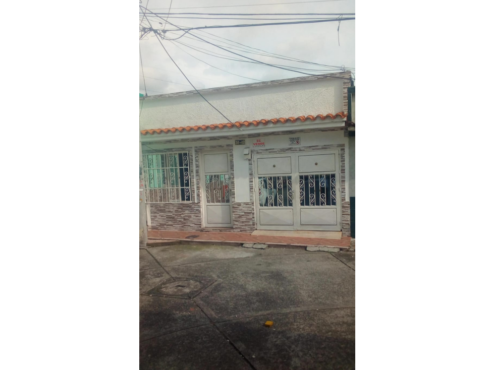 SE VENDE HERMOSA CASA EN DOSQUEBRADAS