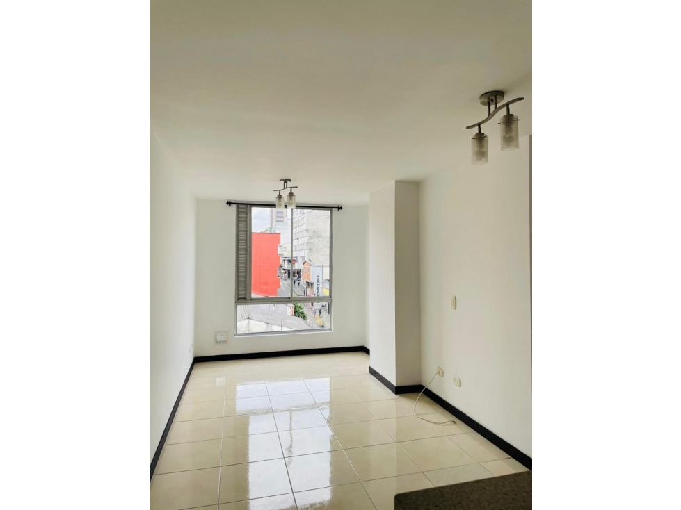 Se vende Apartamento de 2 Habitaciones con ascensor y parqueadero — foto 2