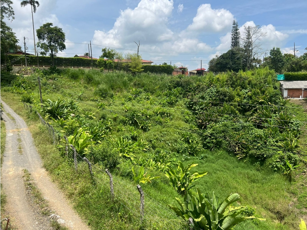 SE VENDE LOTE VIA MARSELLA A 1 KM DEL CRUCERO DE COMBIA
