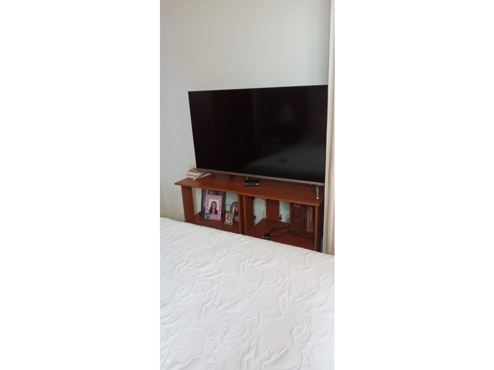 SE VENDE HERMOSO APARTAMENTO EN EL CENTRO SIN ASCENSOR — foto 3