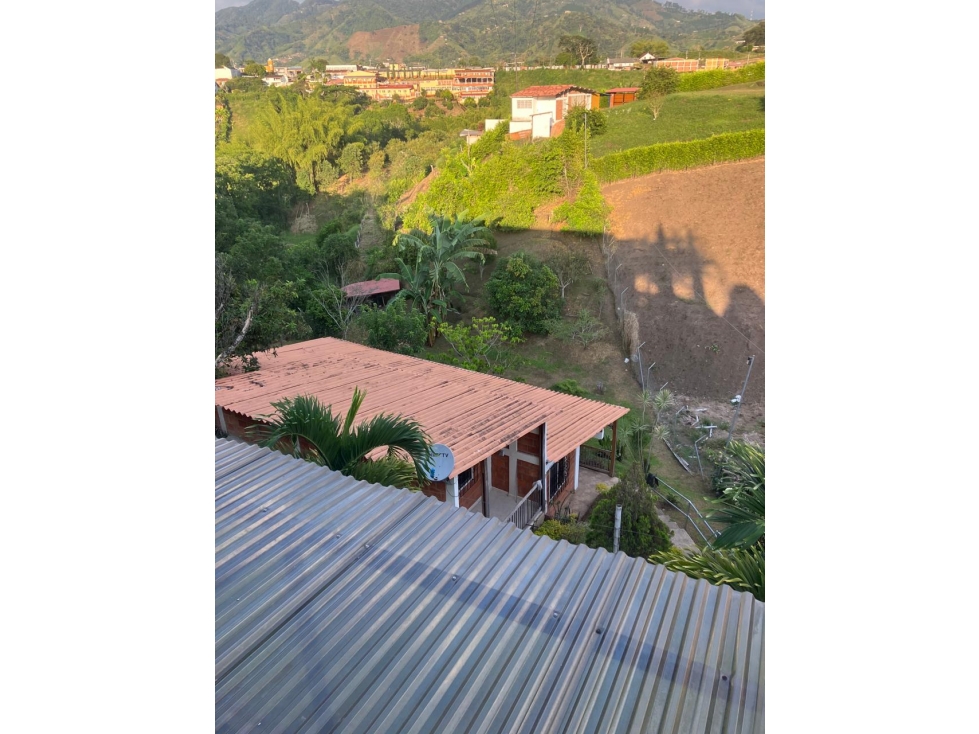 Se Vende Hermosa Finca en Combia con Tres Viviendas — foto 3