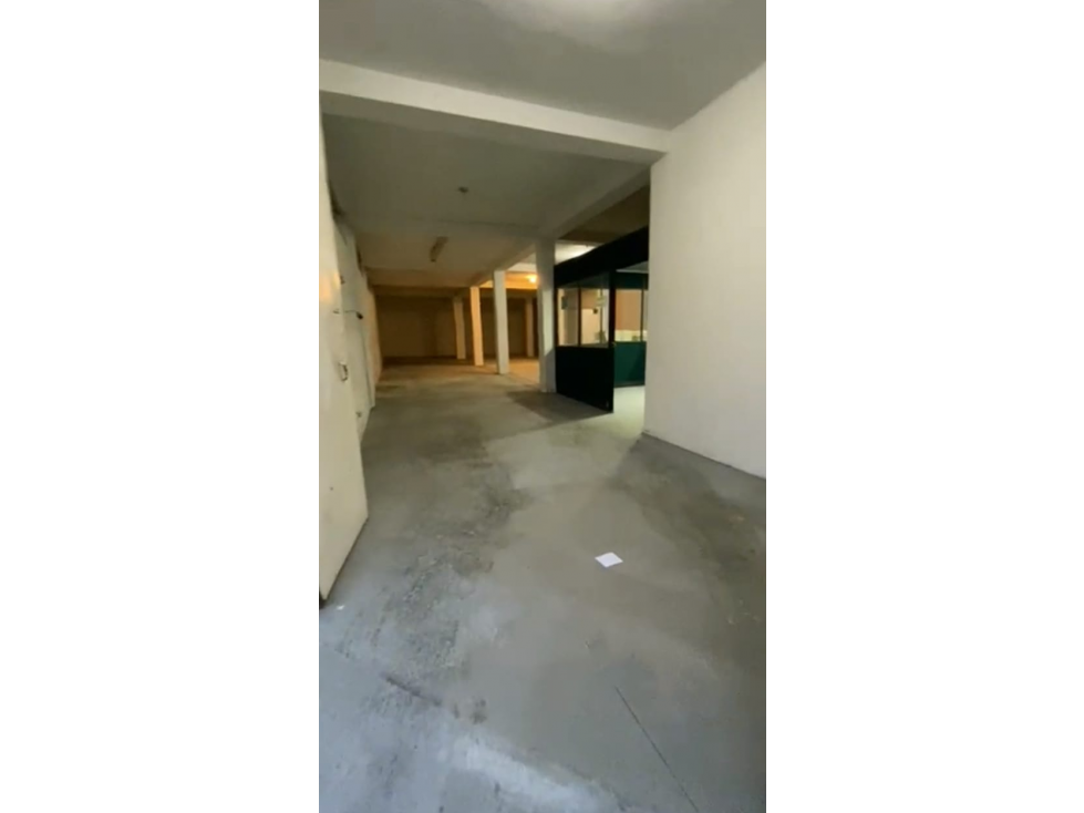 Venta de excelente casa renta con bodega y vivienda centro — foto 3