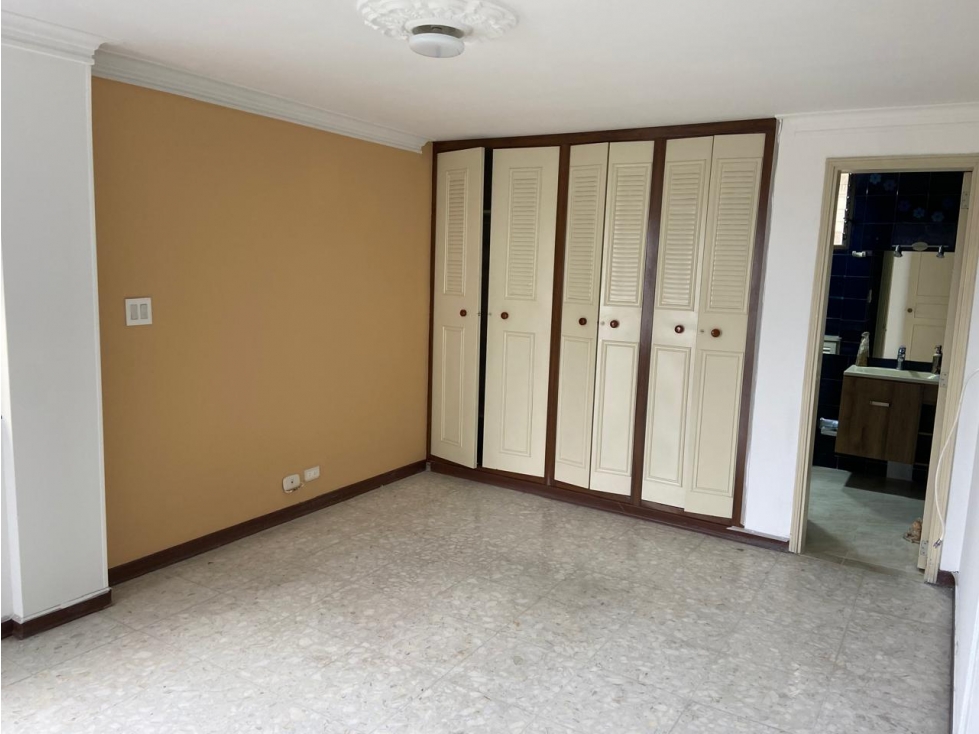 SE VENDE APARTAMENTO EN PINARES CERCA A MEGACENTRO — foto 5