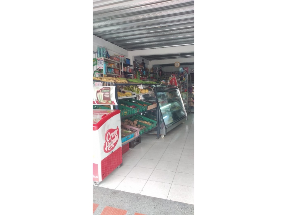 VENTA DE HERMOSA CASA ESQUINERA PARA NEGOCIO EN CARTAGO — foto 4