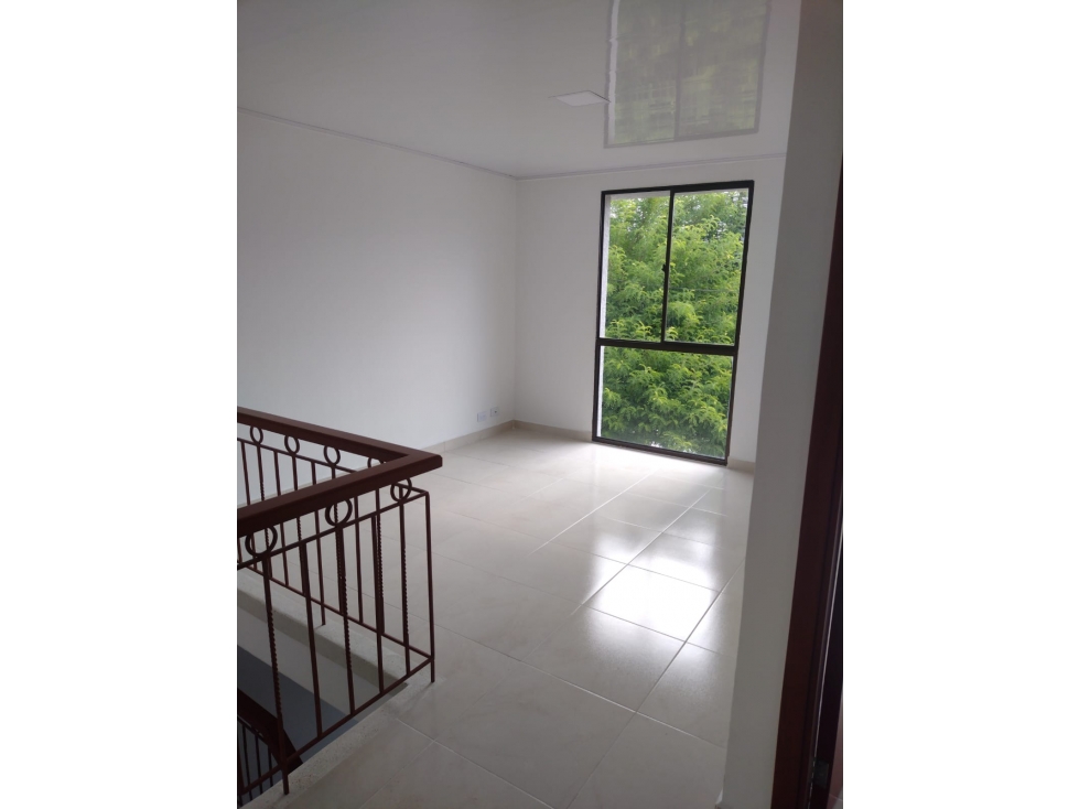 SE VENDE O PERMUTA HERMOSA CASA EN CARTAGO — foto 5
