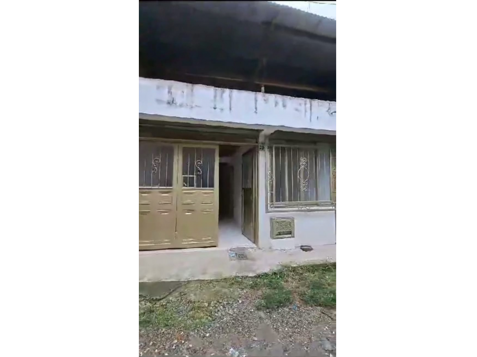 Vendo hermosa casa duplex en las Camelias sector la Hermosa Santa Rosa — foto 3