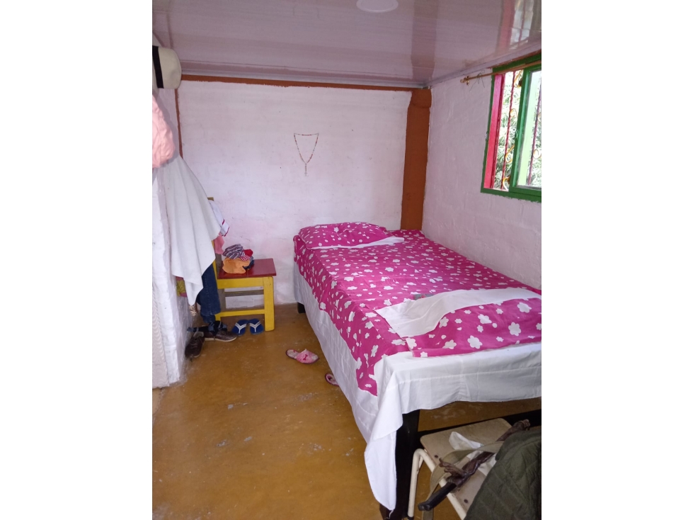 Venta de hermosa finca a 15 minutos de Guatica Y Belen - 6