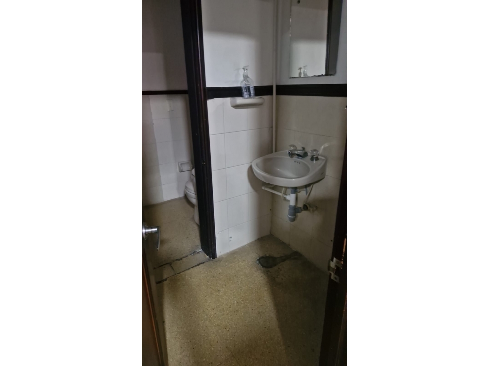 Vende piso con oficinas en el centro 225 m2 excelente ubicación — foto 3