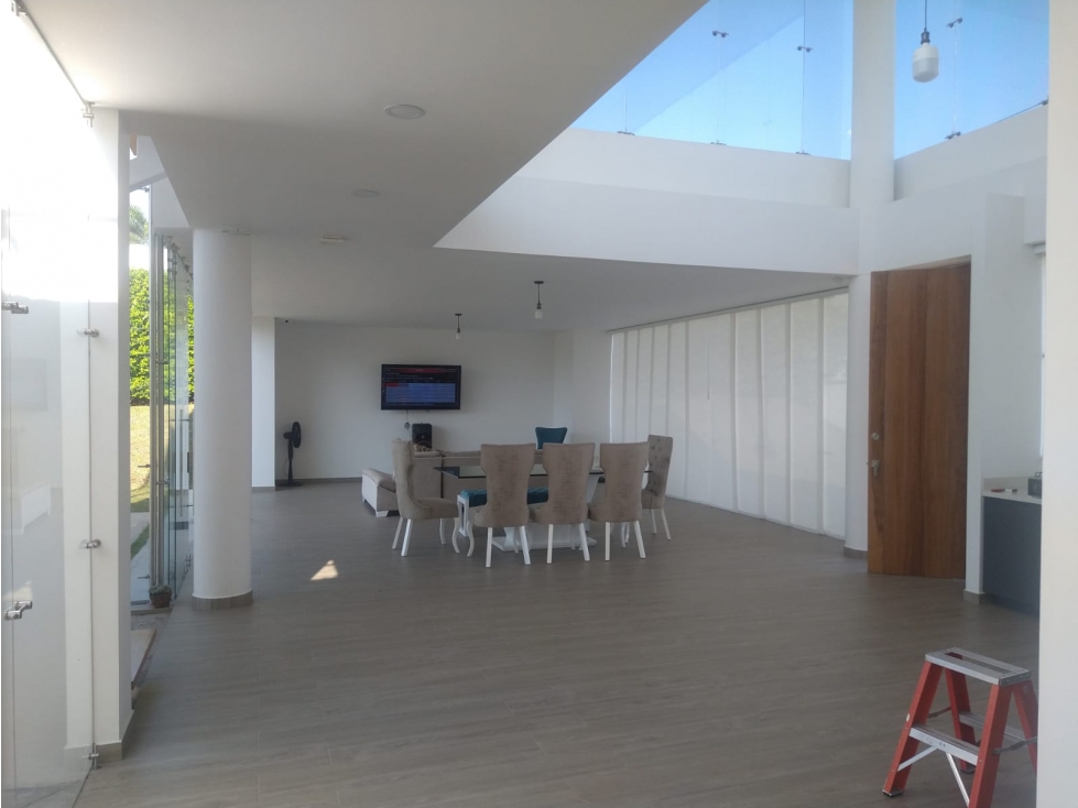 SE VENDE CASA CAMPESTRE EN COMBIA MODERNA AREA LOTE 1900 M2 — foto 3