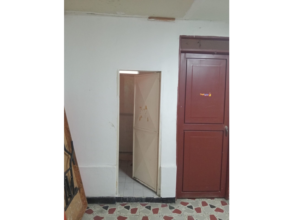 SE VENDE CASA DUPLEX POR CLINICA ROSALES — foto 5